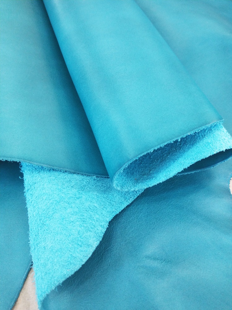 Rinderleder Aqua